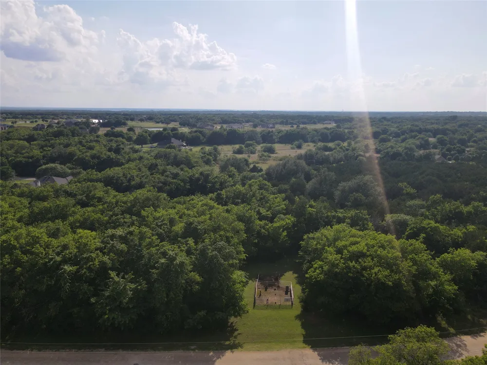 12150 Trailwood Drive Whitney, TX 76692