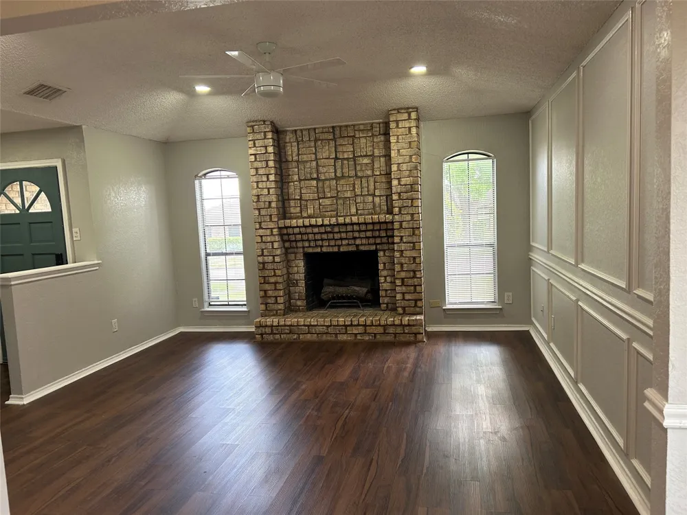 3125 Tina Street Sachse, TX 75048