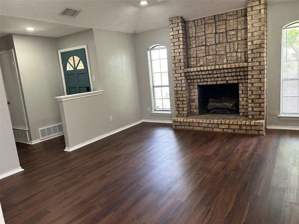 3125 Tina Street Sachse, TX 75048