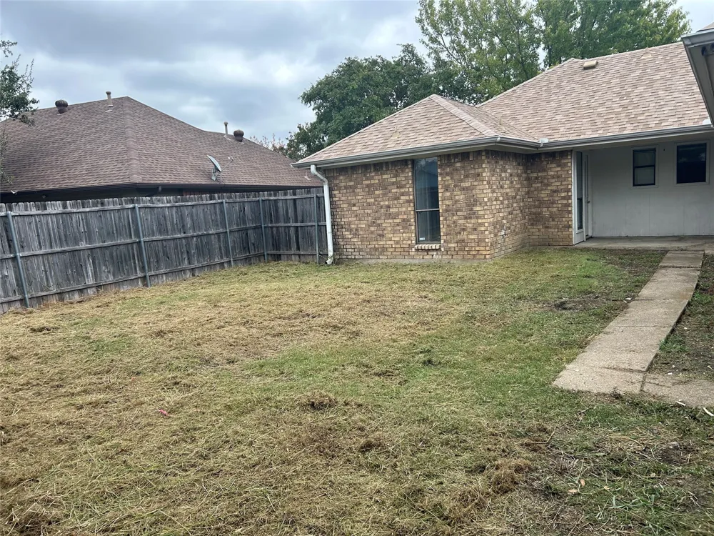 3125 Tina Street Sachse, TX 75048