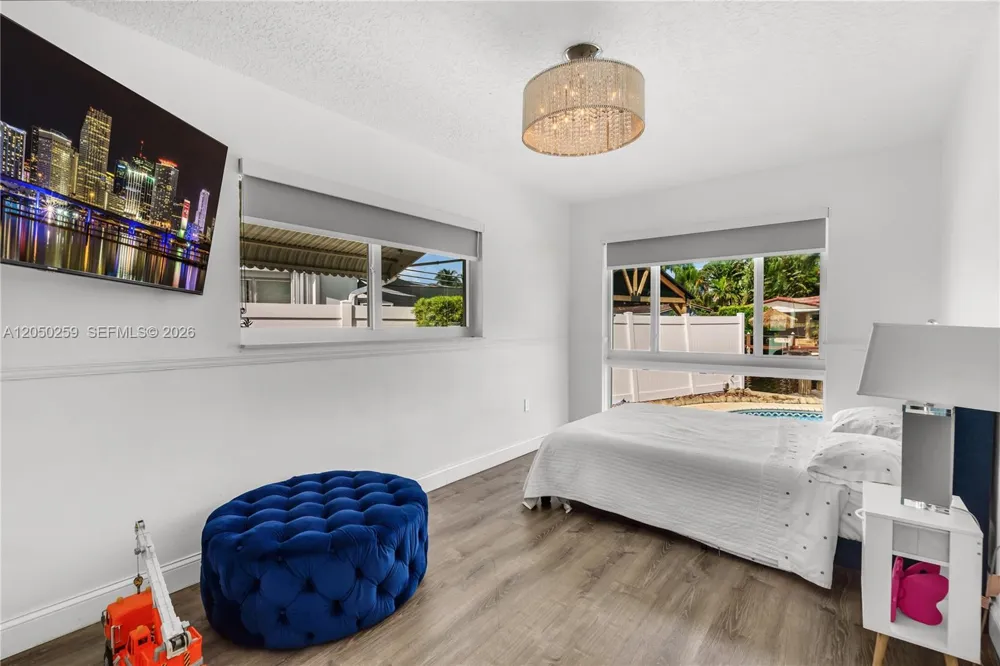 2424 NE 18th Ave Wilton Manors, FL 33305