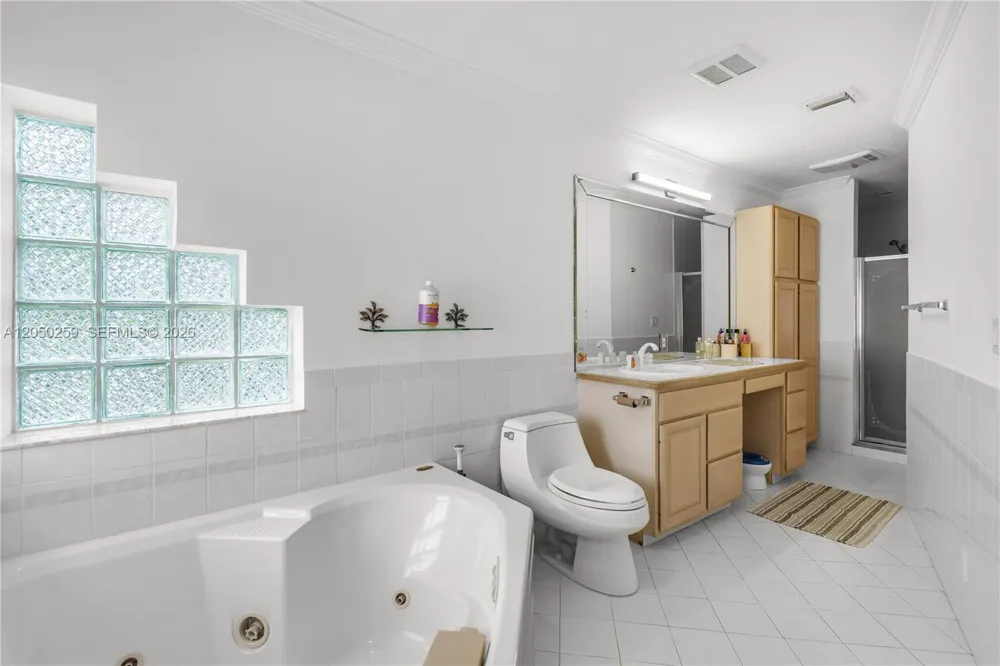 2424 NE 18th Ave Wilton Manors, FL 33305