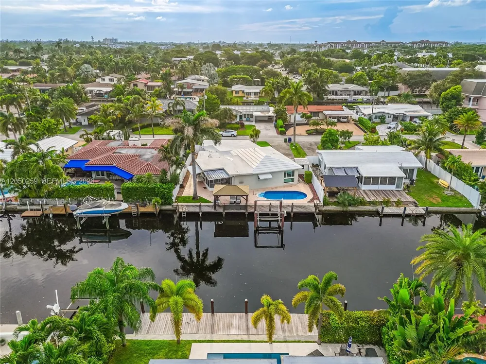 2424 NE 18th Ave Wilton Manors, FL 33305