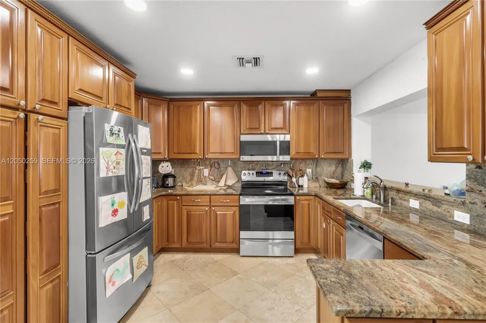2424 NE 18th Ave Wilton Manors, FL 33305