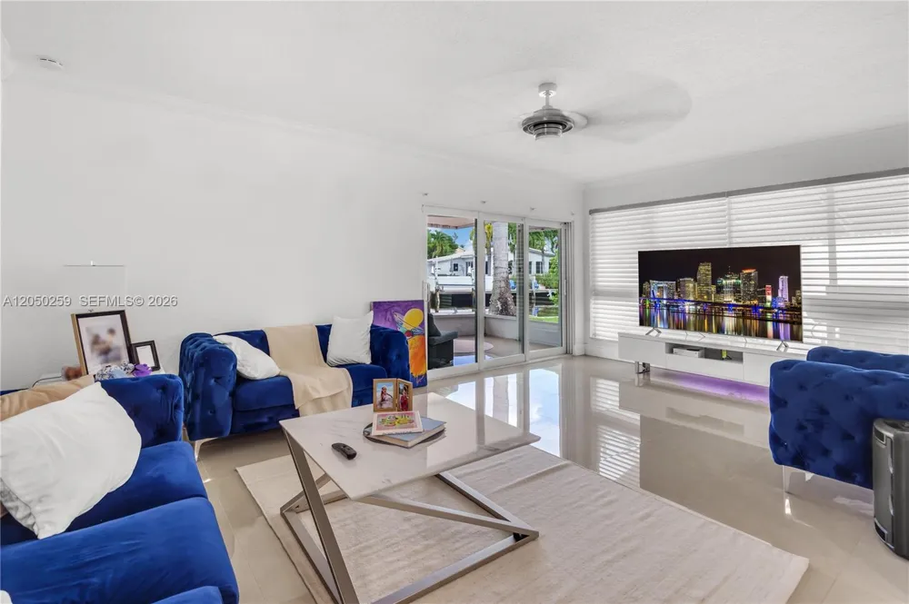 2424 NE 18th Ave Wilton Manors, FL 33305
