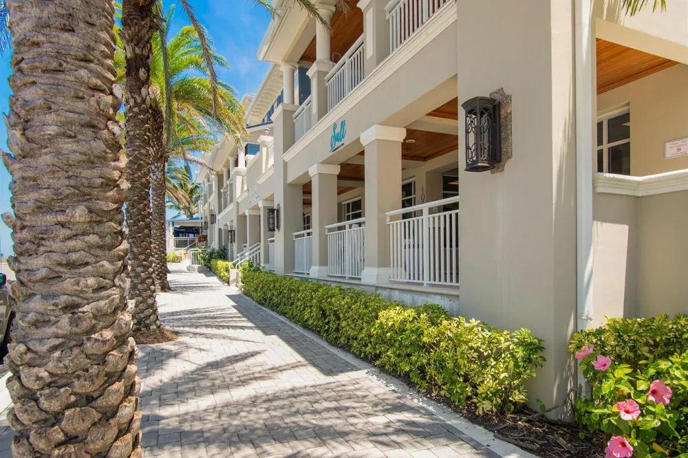 2741 Ocean Drive #31d Vero Beach, FL 32963