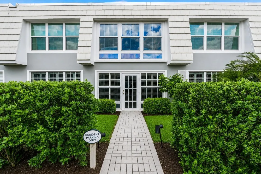 2741 Ocean Drive #31d Vero Beach, FL 32963