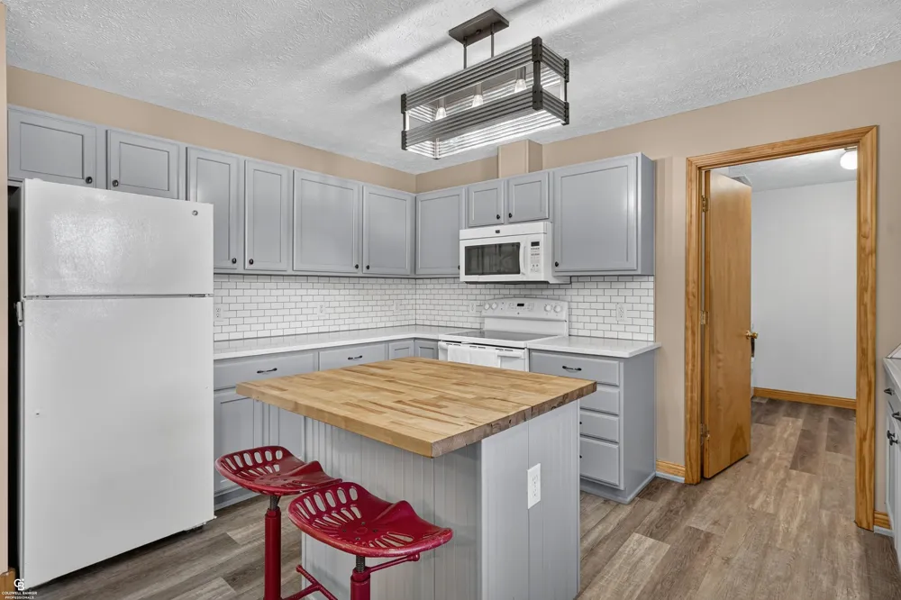 5077 N Belsay Road Genesee Charter Township, MI 48506