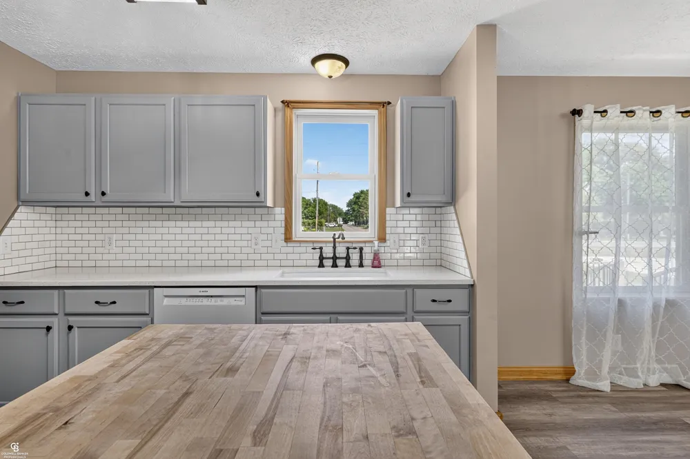 5077 N Belsay Road Genesee Charter Township, MI 48506