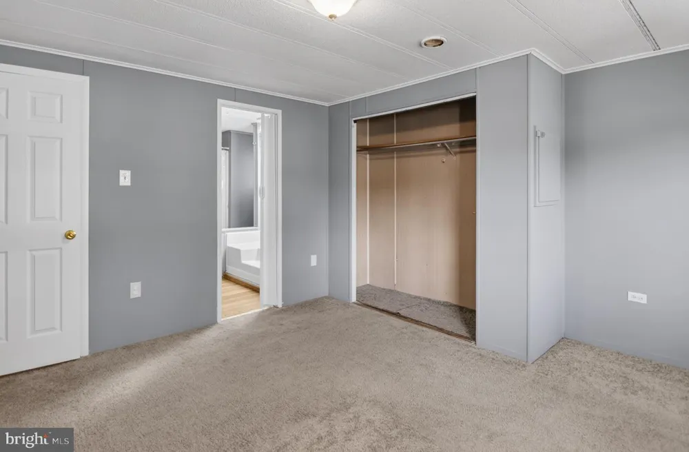 23 MAPLE DR Newark, DE 19713
