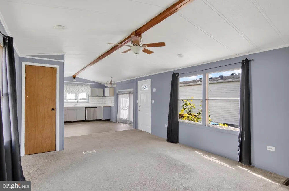 23 MAPLE DR Newark, DE 19713