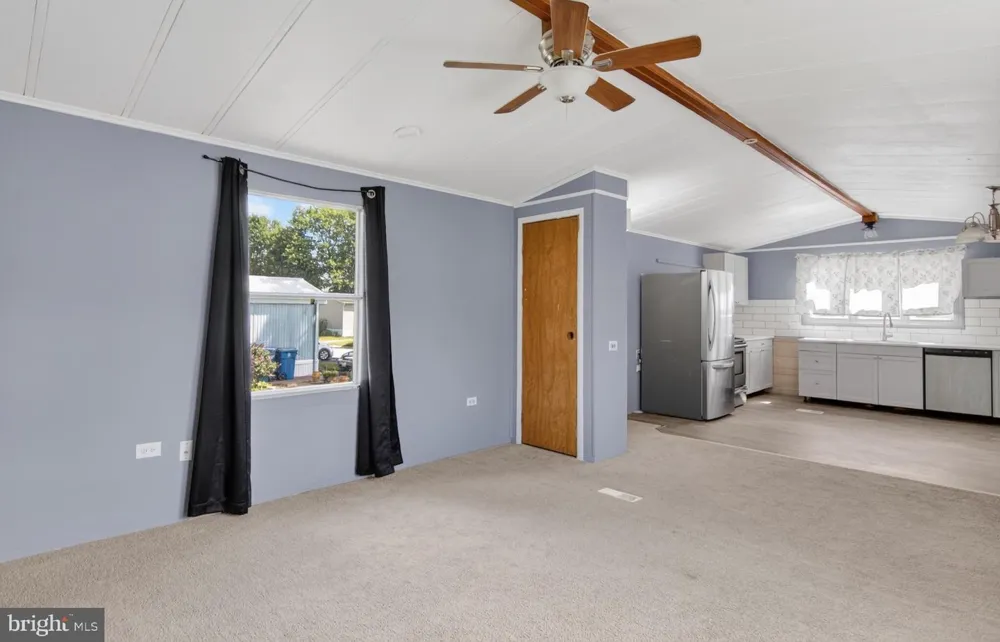23 MAPLE DR Newark, DE 19713