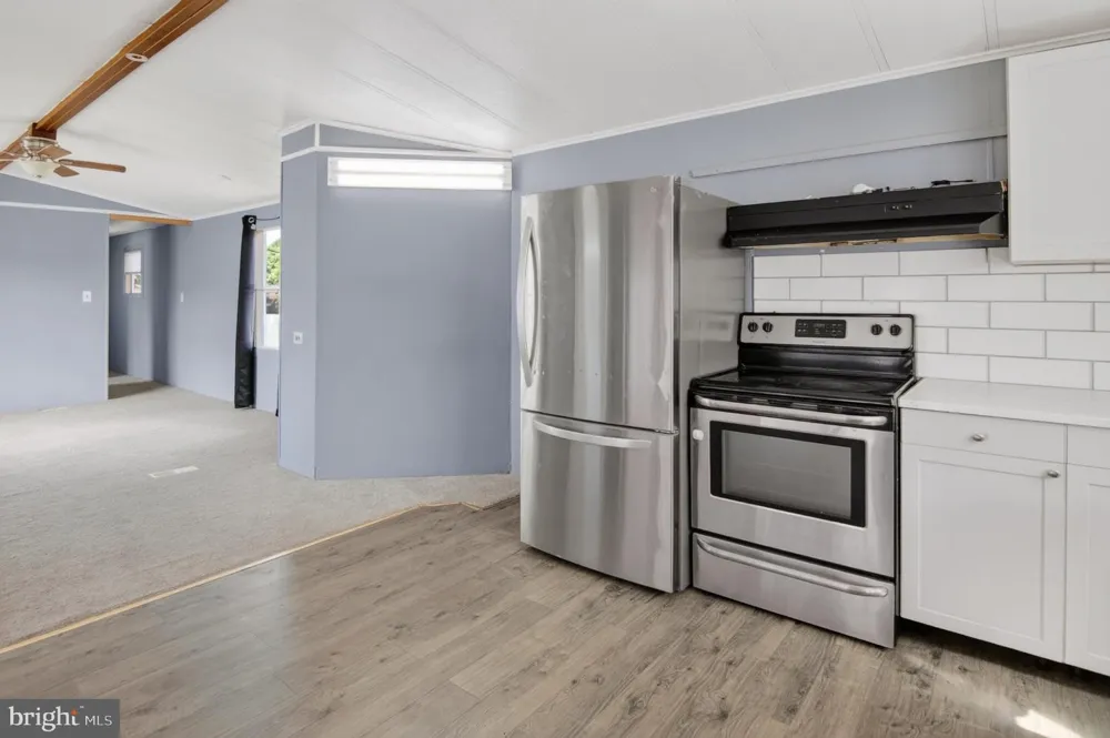 23 MAPLE DR Newark, DE 19713