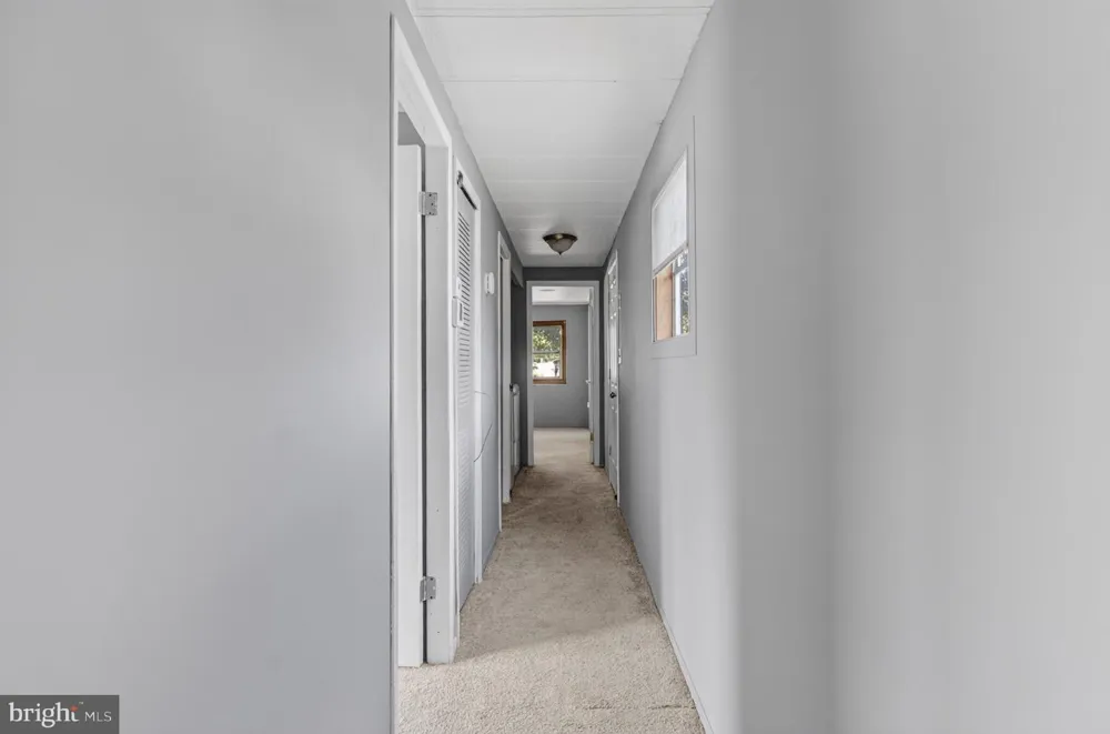 23 MAPLE DR Newark, DE 19713