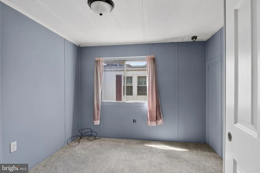 23 MAPLE DR Newark, DE 19713