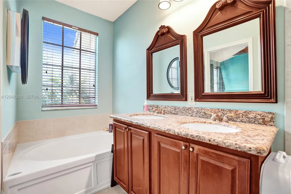 132 Ocean Cay Way Hypoluxo, FL 33462