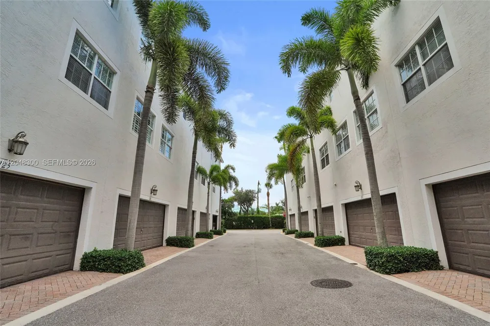 132 Ocean Cay Way Hypoluxo, FL 33462