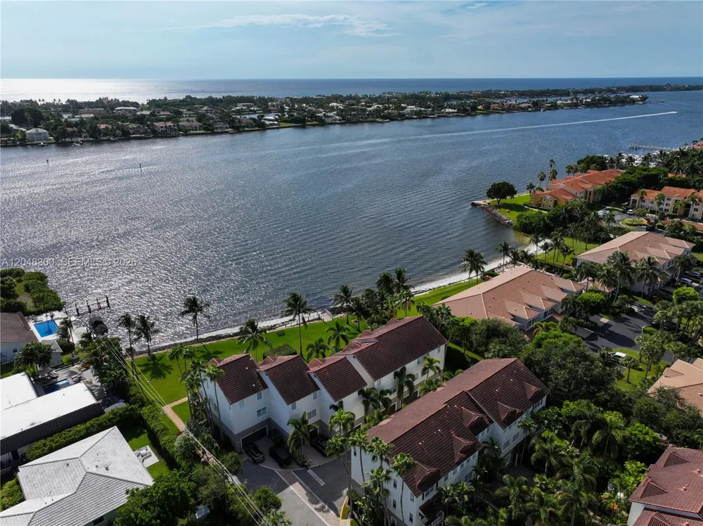 132 Ocean Cay Way Hypoluxo, FL 33462