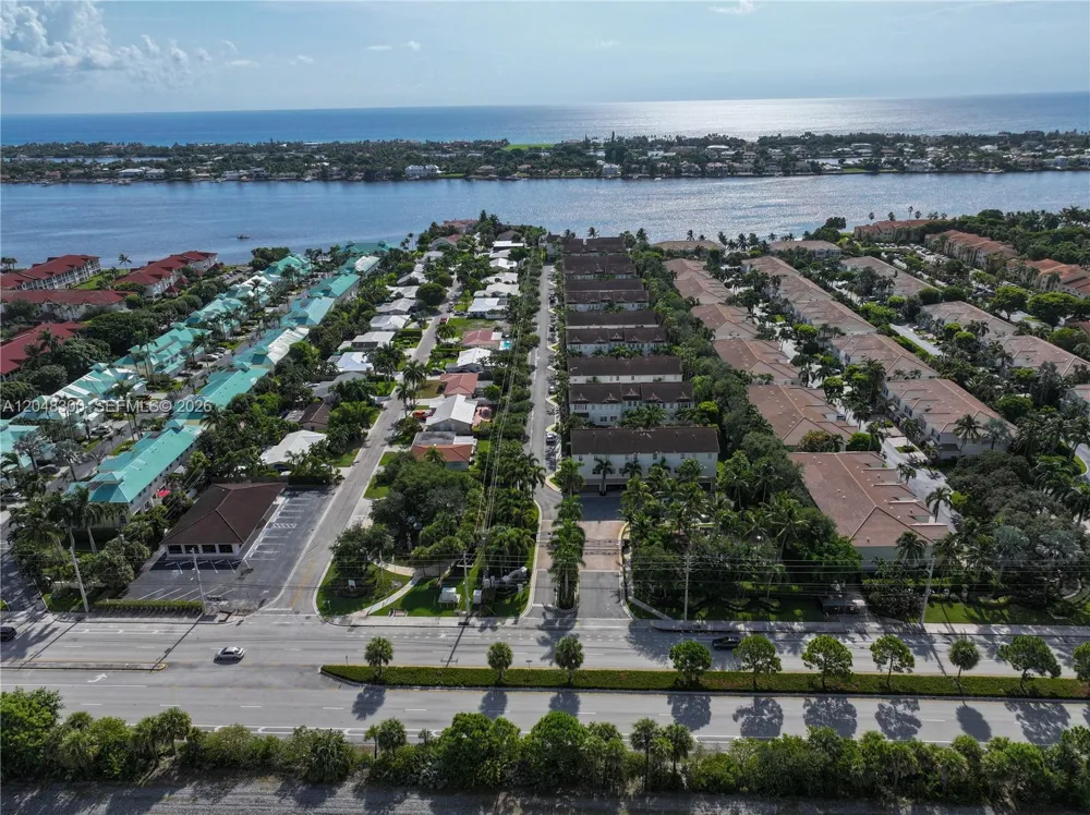 132 Ocean Cay Way Hypoluxo, FL 33462