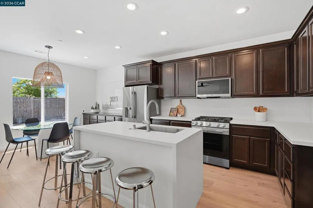 1608 Sephos St Manteca, CA 95337