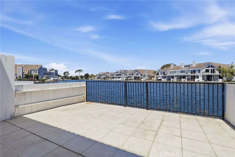 16101 Saint Croix Circle Huntington Beach, CA 92649