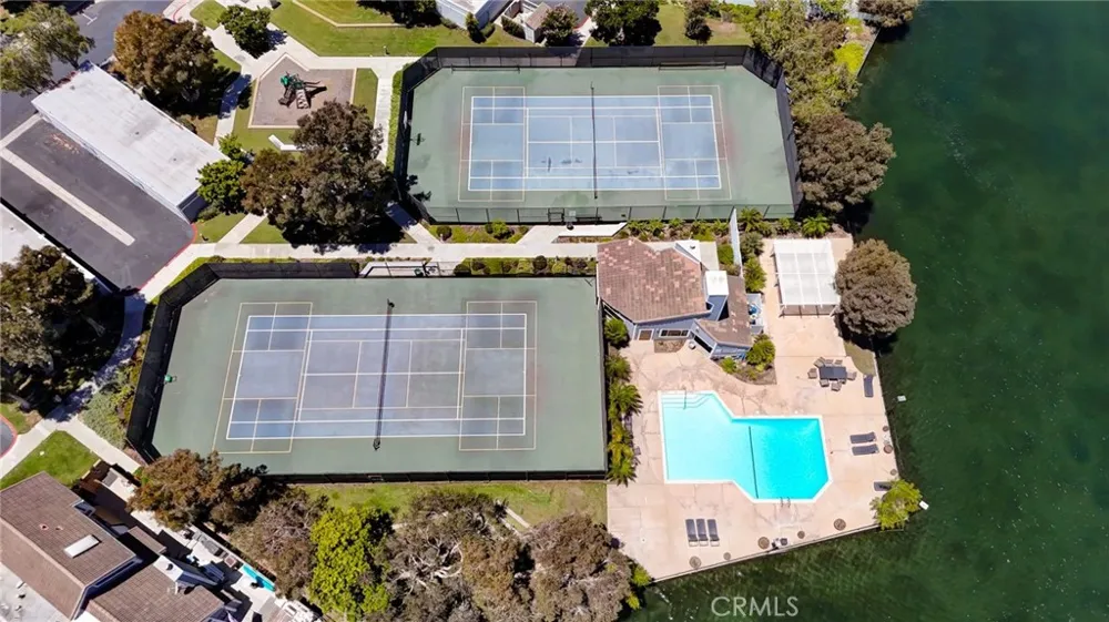 16101 Saint Croix Circle Huntington Beach, CA 92649