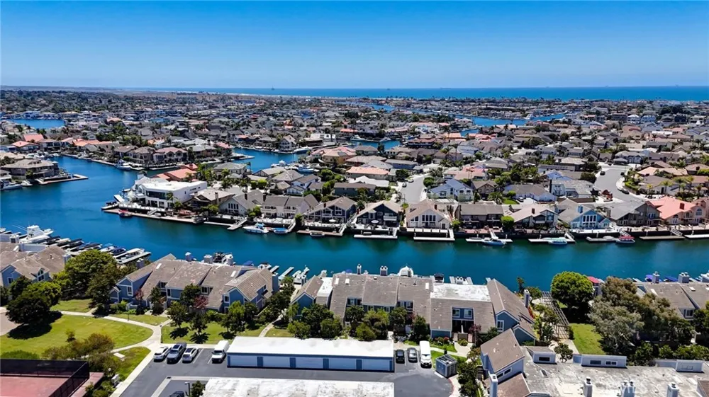 16101 Saint Croix Circle Huntington Beach, CA 92649