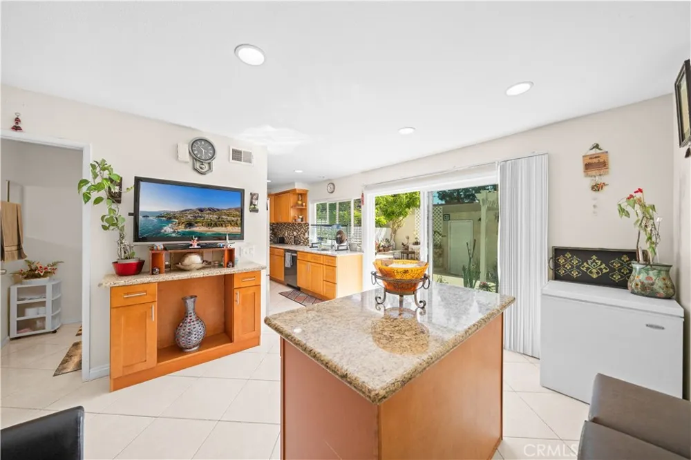 12839 Newhope Street Garden Grove, CA 92840