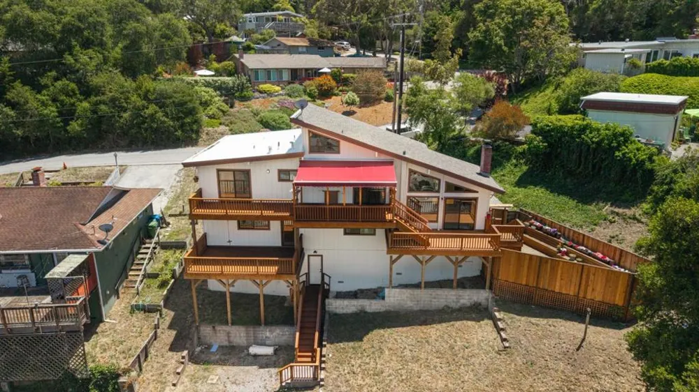 144 Bowen Avenue Aptos, CA 95003