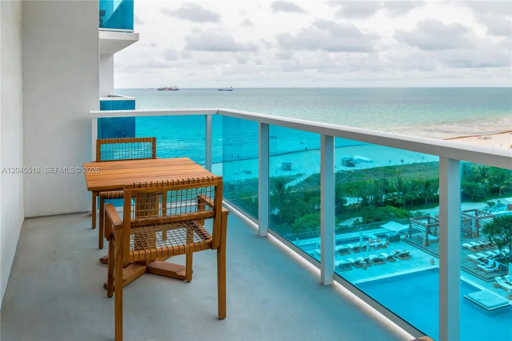 102 24th St #1110 Miami Beach, FL 33139