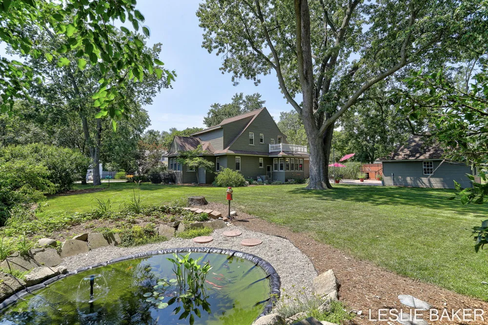 337 Colonial Street Zeeland, MI 49464