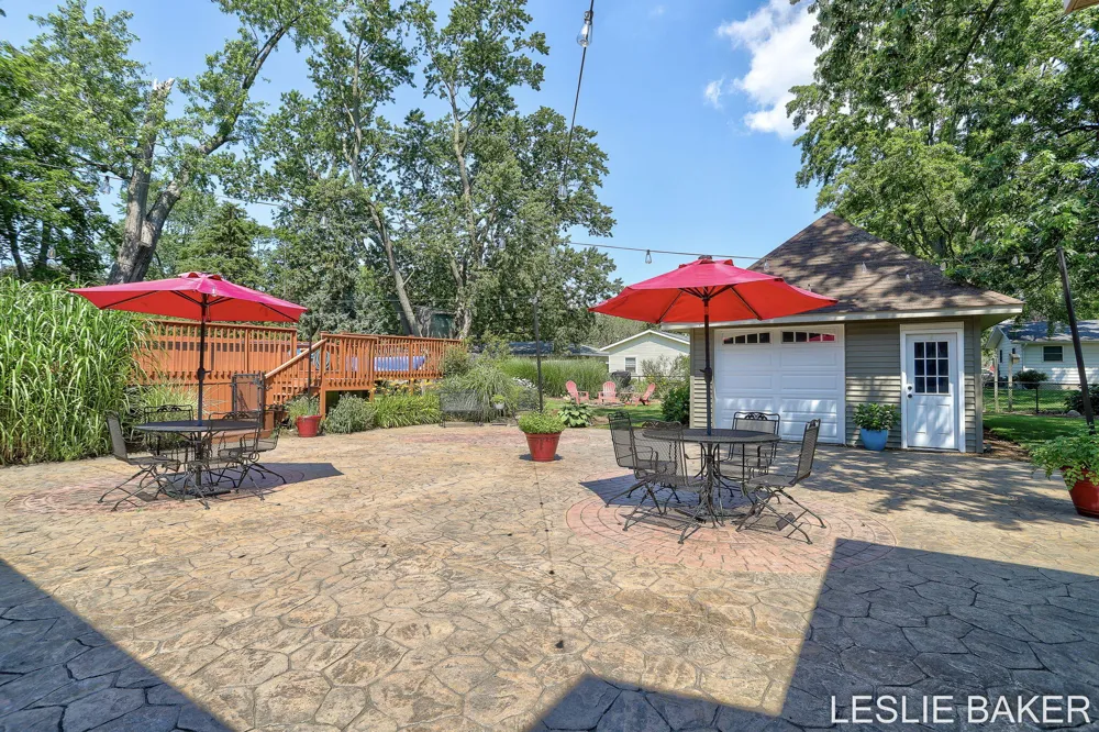 337 Colonial Street Zeeland, MI 49464
