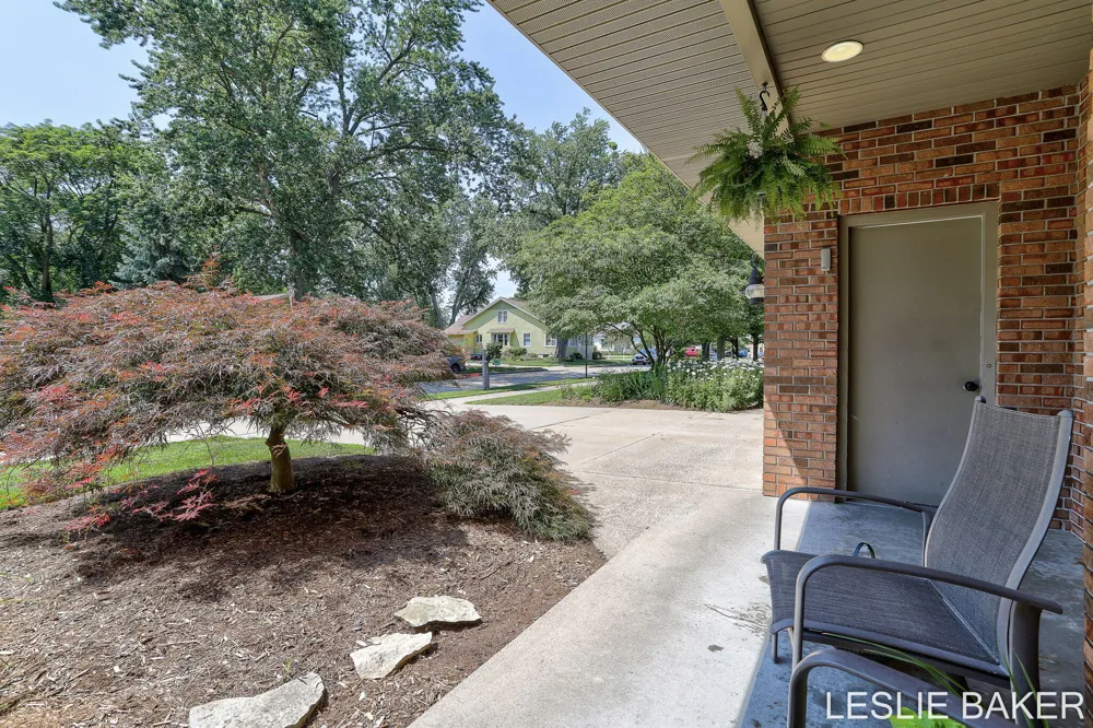 337 Colonial Street Zeeland, MI 49464
