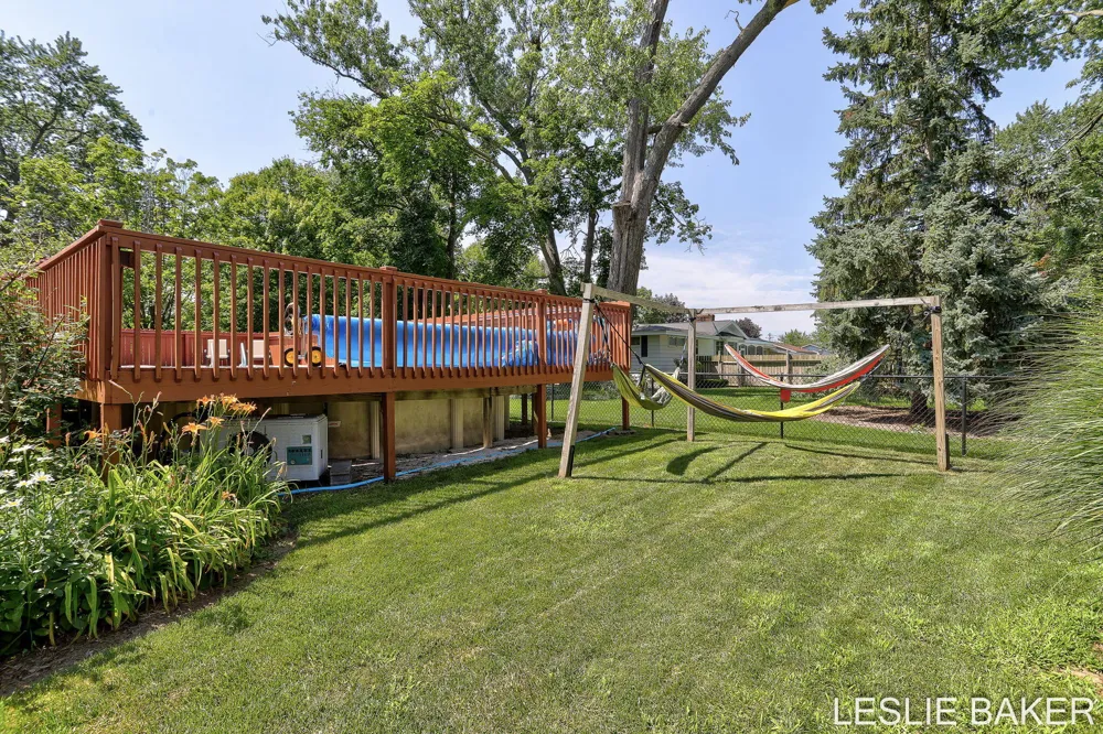 337 Colonial Street Zeeland, MI 49464