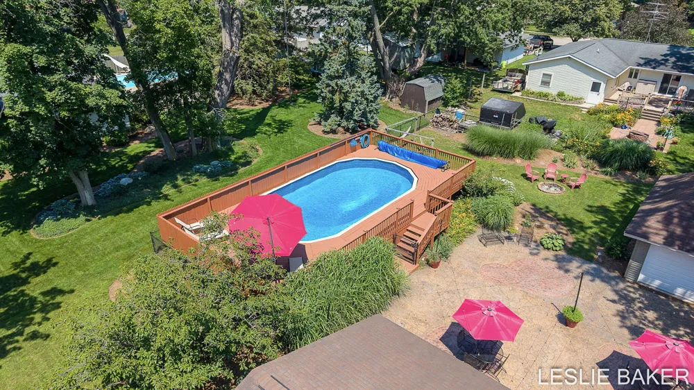 337 Colonial Street Zeeland, MI 49464