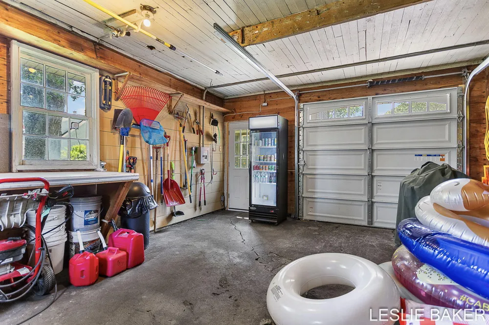 337 Colonial Street Zeeland, MI 49464