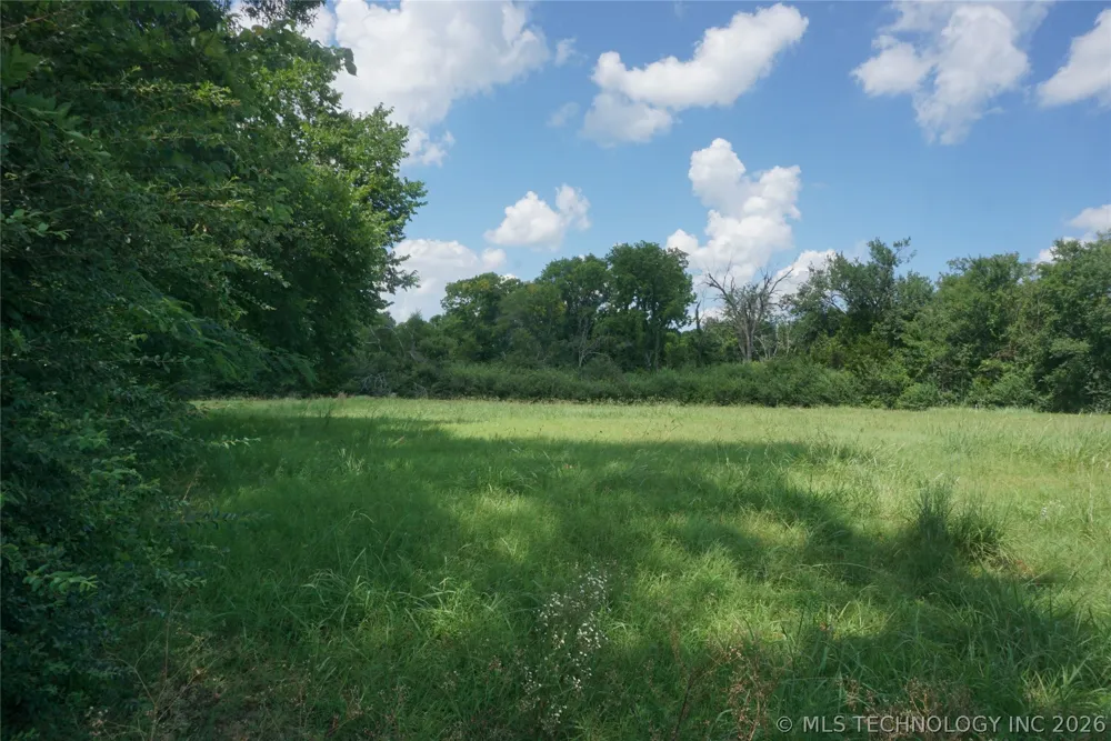 206 E Scott Street Henryetta, OK 74437