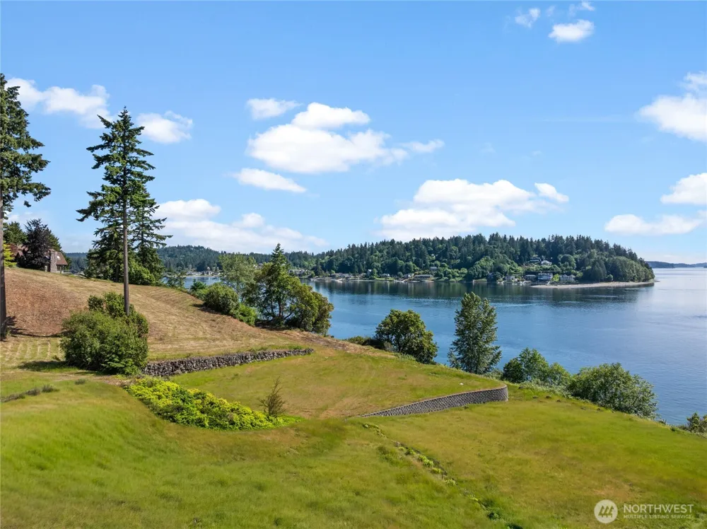 0 Lot 4, Warren Beach Drive Gig Harbor, WA 98335
