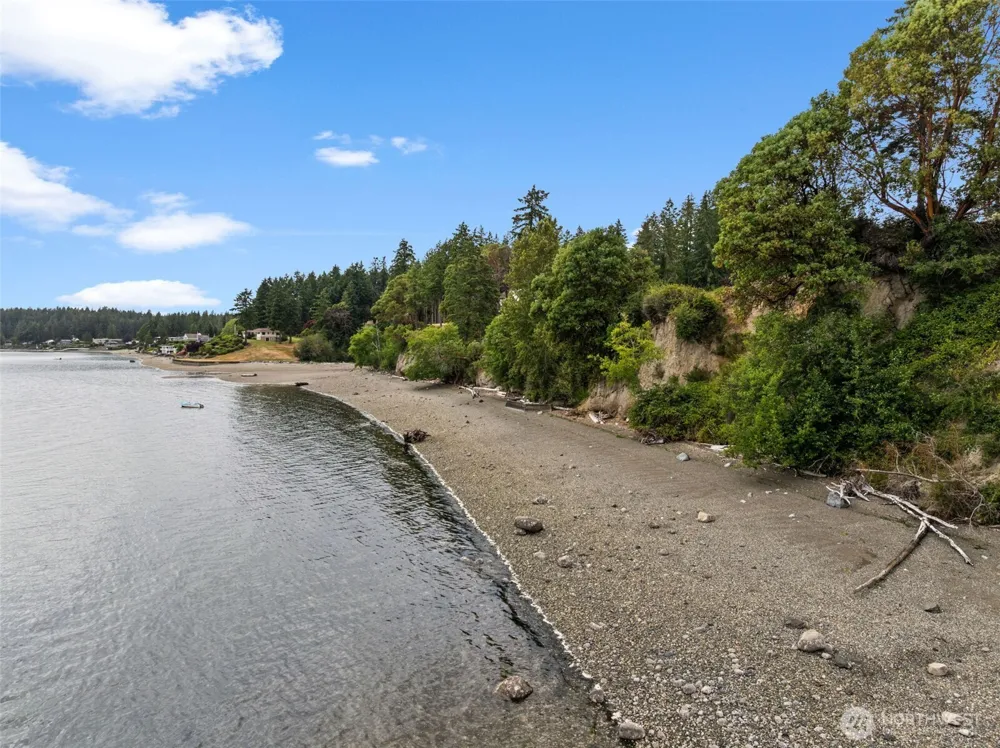 0 Lot 4, Warren Beach Drive Gig Harbor, WA 98335
