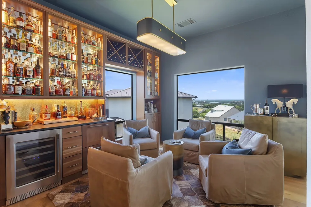 207 Florentine Horseshoe Bay, TX 78657