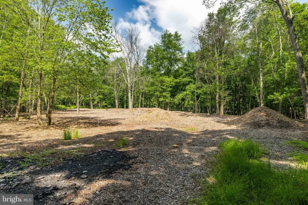 DIVISION STREET Mountain Top, PA 18707