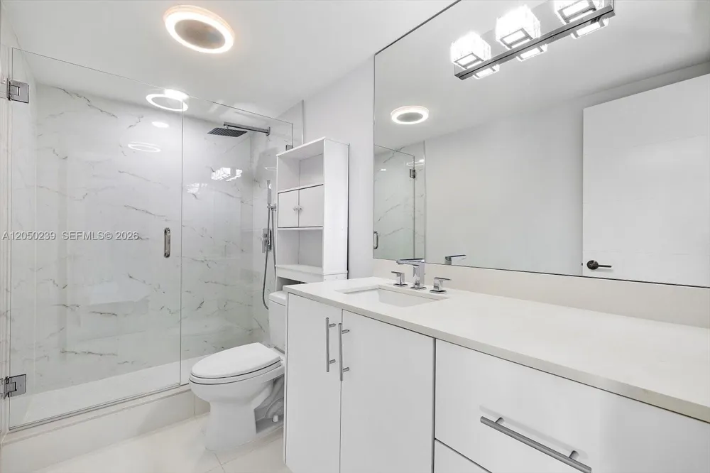16449 NE 26 Ave #16 North Miami Beach, FL 33160