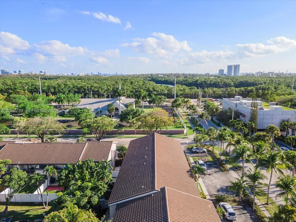 16449 NE 26 Ave #16 North Miami Beach, FL 33160