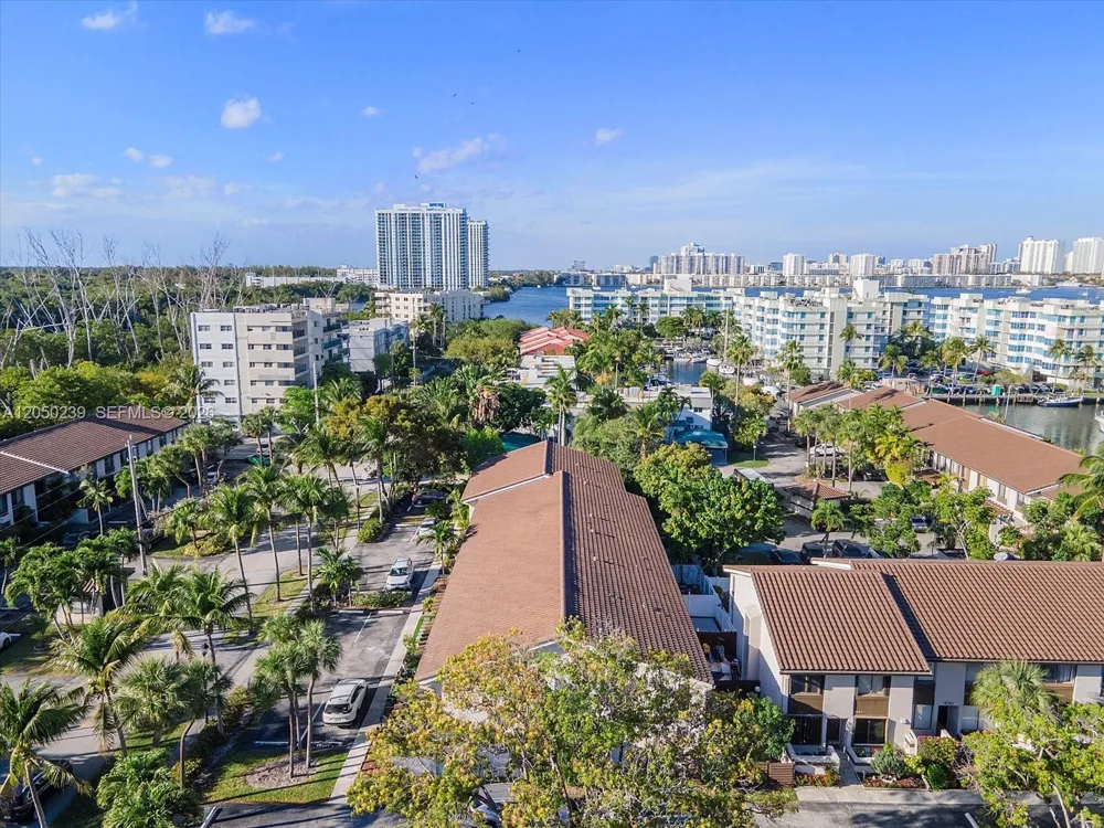 16449 NE 26 Ave #16 North Miami Beach, FL 33160
