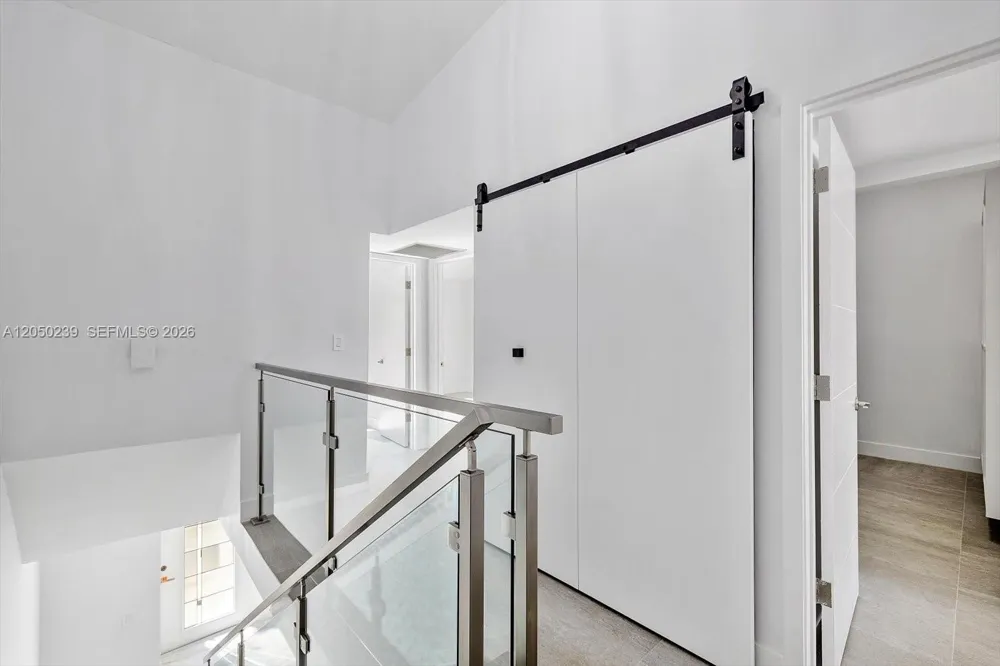 16449 NE 26 Ave #16 North Miami Beach, FL 33160