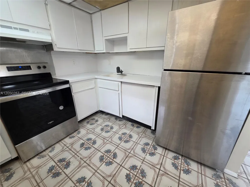 15600 NW 7th Ave #511 Miami, FL 33169