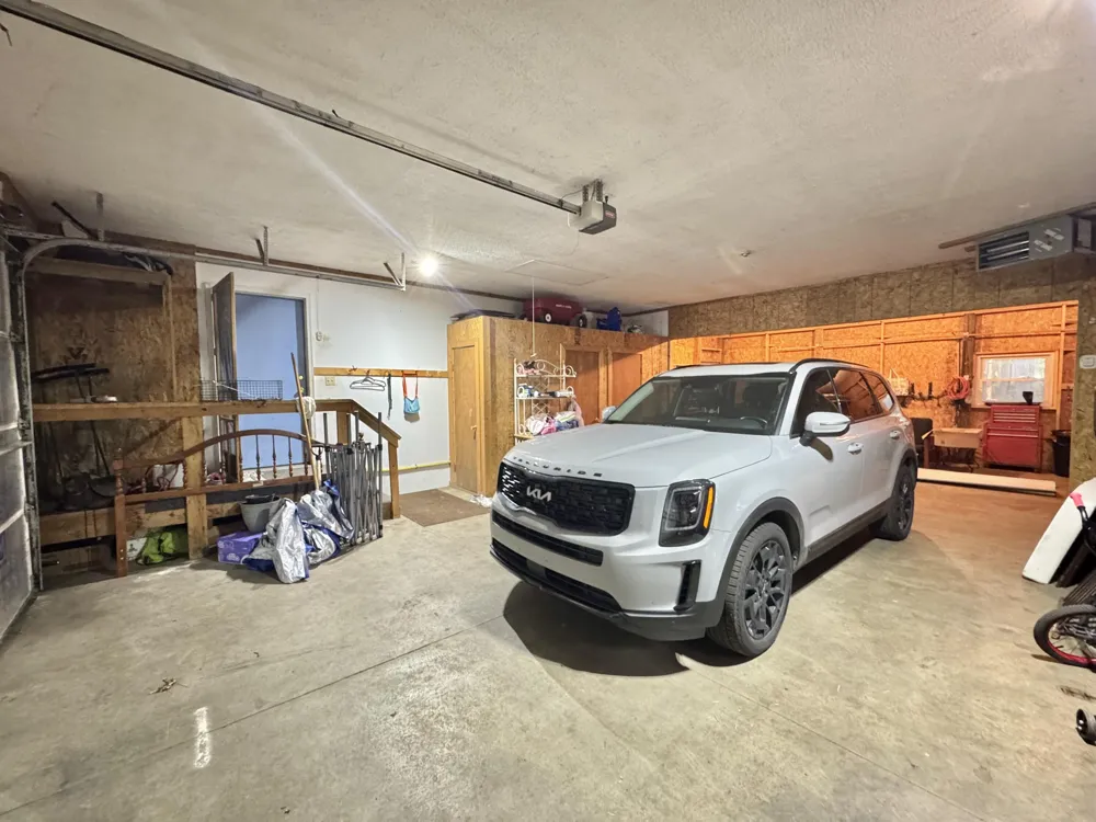 9462 E Colby Road Crystal, MI 48818