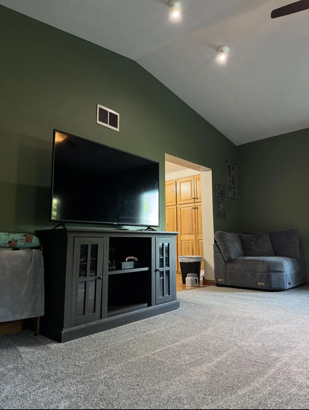 9462 E Colby Road Crystal, MI 48818