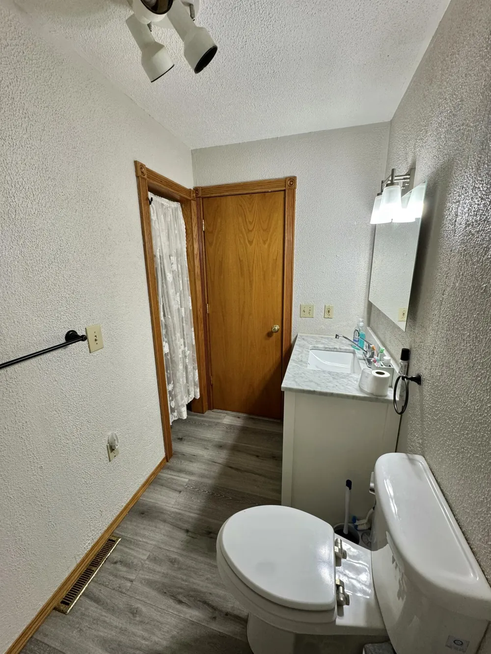 9462 E Colby Road Crystal, MI 48818