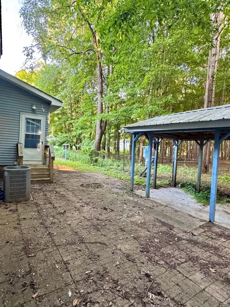 9462 E Colby Road Crystal, MI 48818